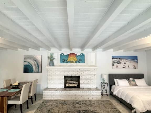 Daytona Poolside Oasis w/ Guest Cottage 2 Blocks from Beach - Image 3